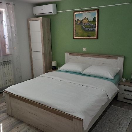 Guesthouse Mario Korenica Εξωτερικό φωτογραφία