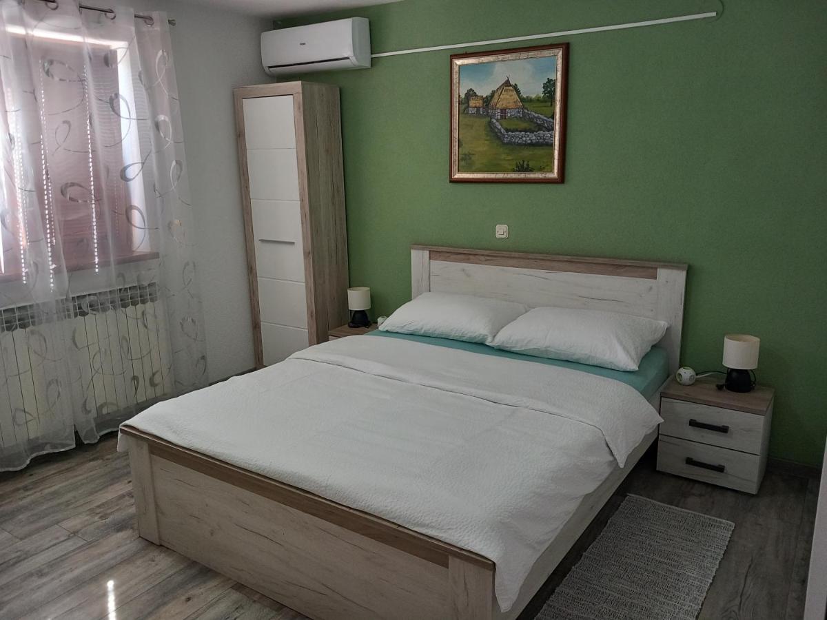Guesthouse Mario Korenica Εξωτερικό φωτογραφία