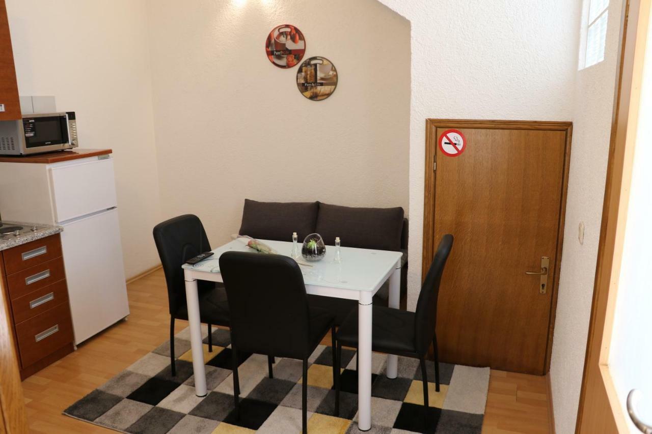 Guesthouse Mario Korenica Εξωτερικό φωτογραφία