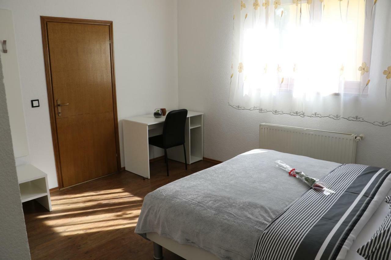 Guesthouse Mario Korenica Εξωτερικό φωτογραφία