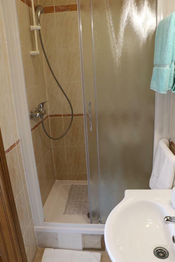 Guesthouse Mario Korenica Εξωτερικό φωτογραφία