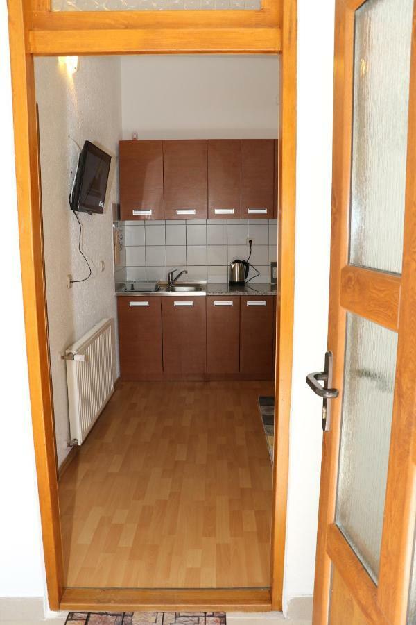 Guesthouse Mario Korenica Εξωτερικό φωτογραφία